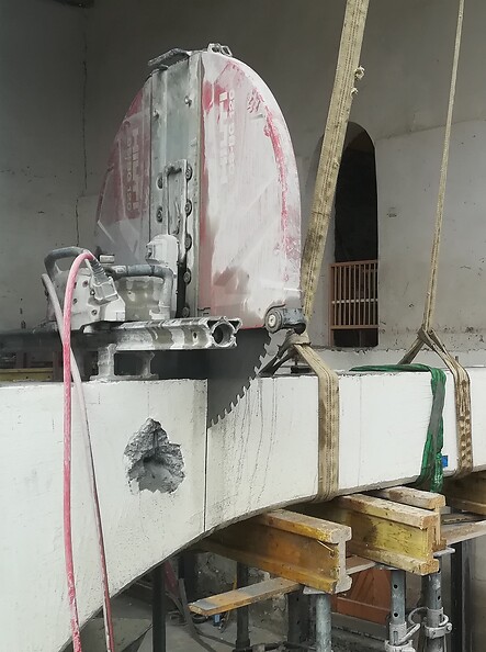 TAGLIO CON ATTREZZI DIAMANTATI